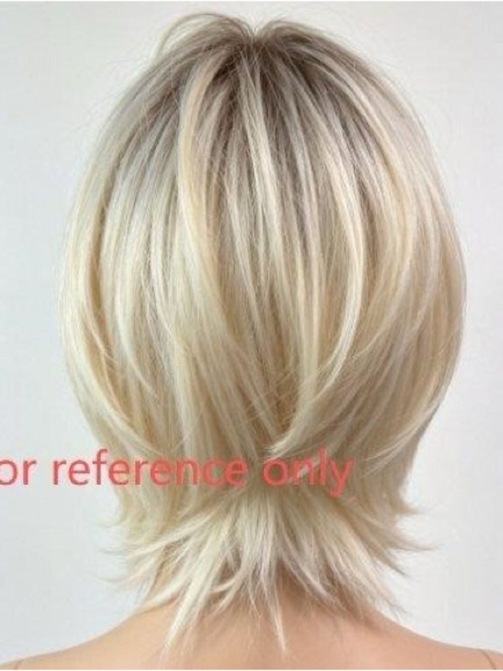 Blonde NWT Women’s Short Layered Blonde Bob Wig with Natural Highlights (13”)